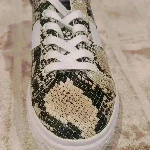 Marc Fisher Drea Platform Sneakers - Picture 9 of 13